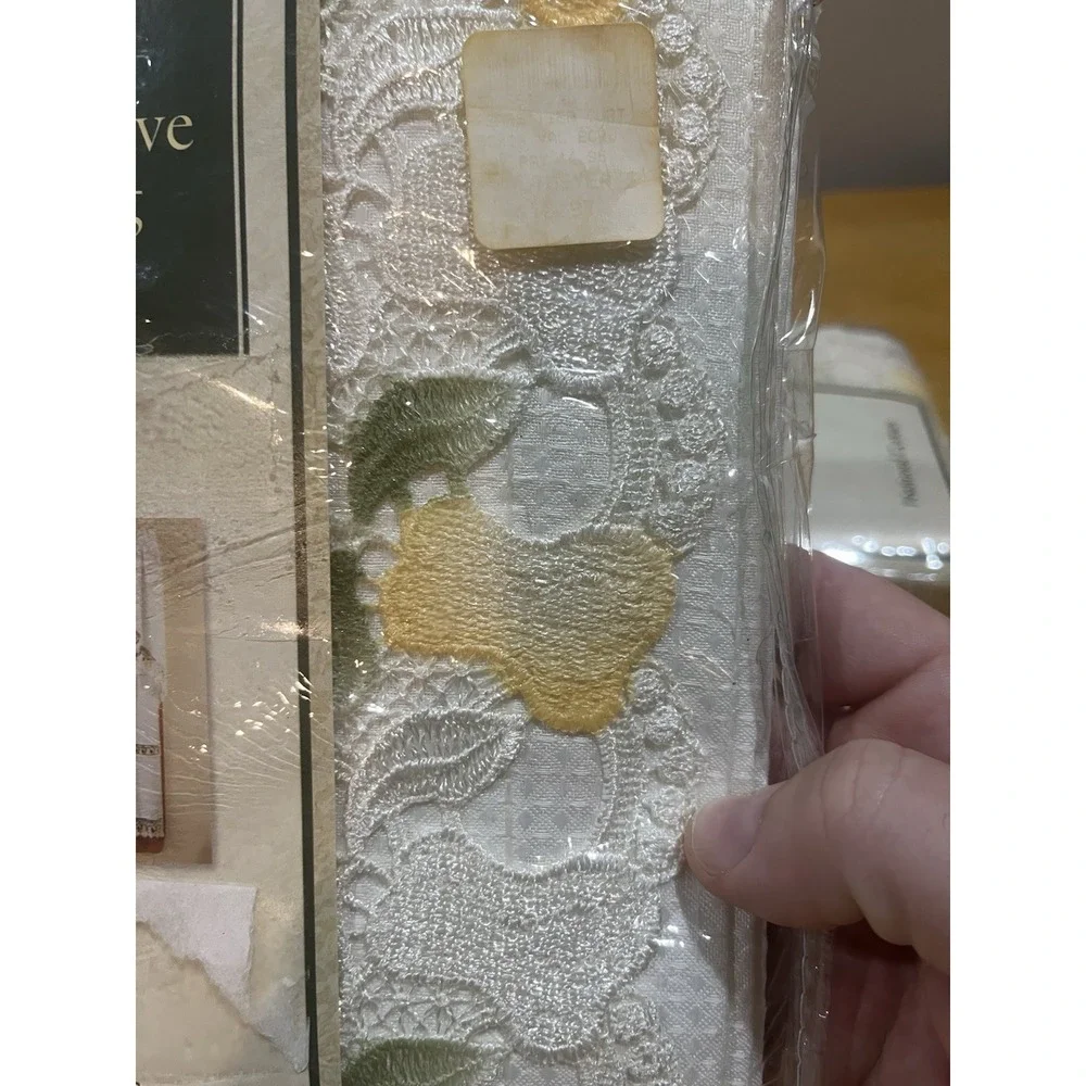 Vtg National Curtain Lace‎ Pear Swag Ecru Valance Fruit 58x35